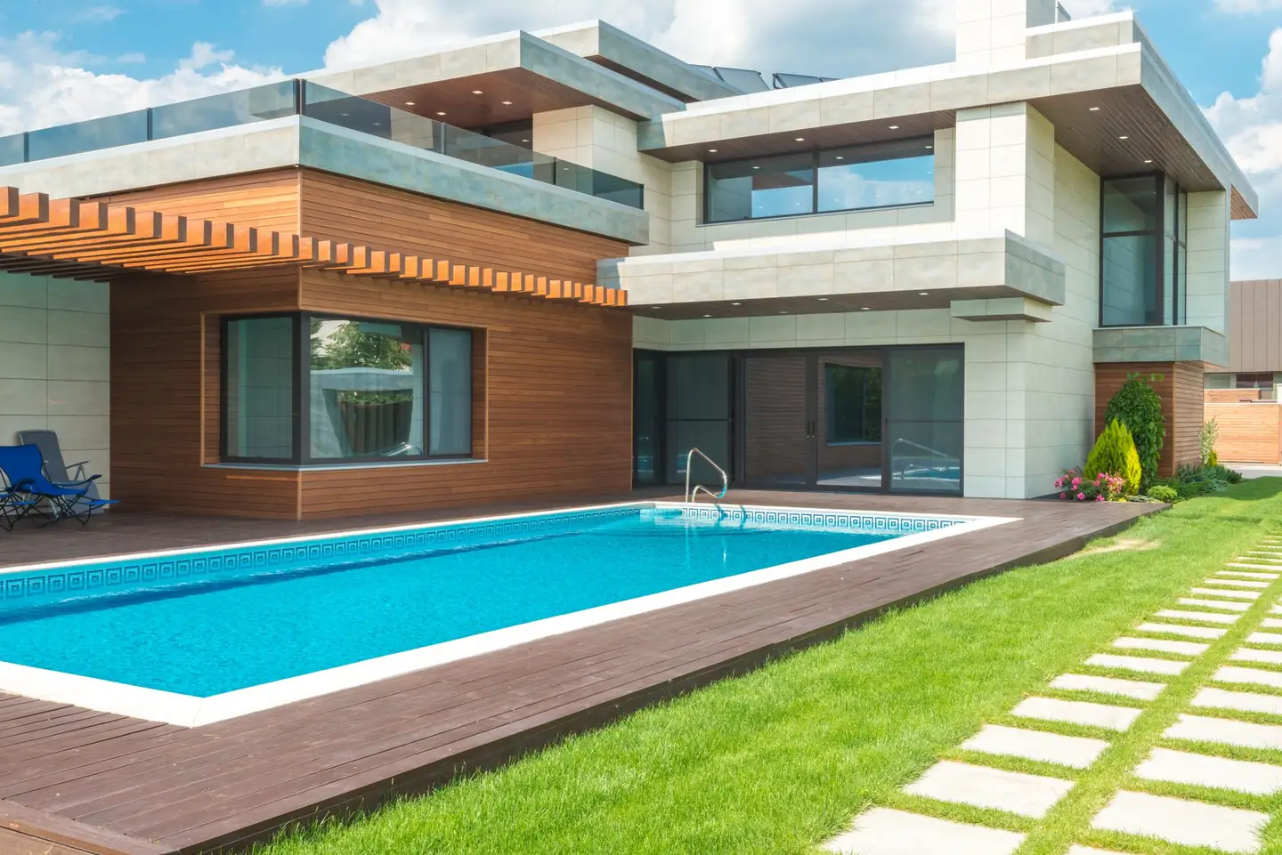 Swimming pool built in Undercliffe, NSW